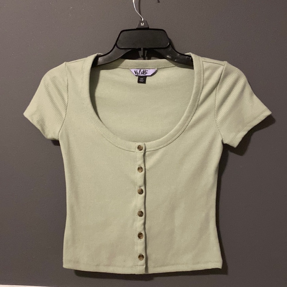 Crop top